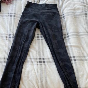 Women’s Camo Lululemon “28 Align Leggings